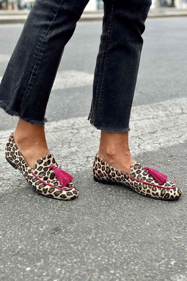 BARBARESCO - Mocassini animalier fucsia con frange audaci