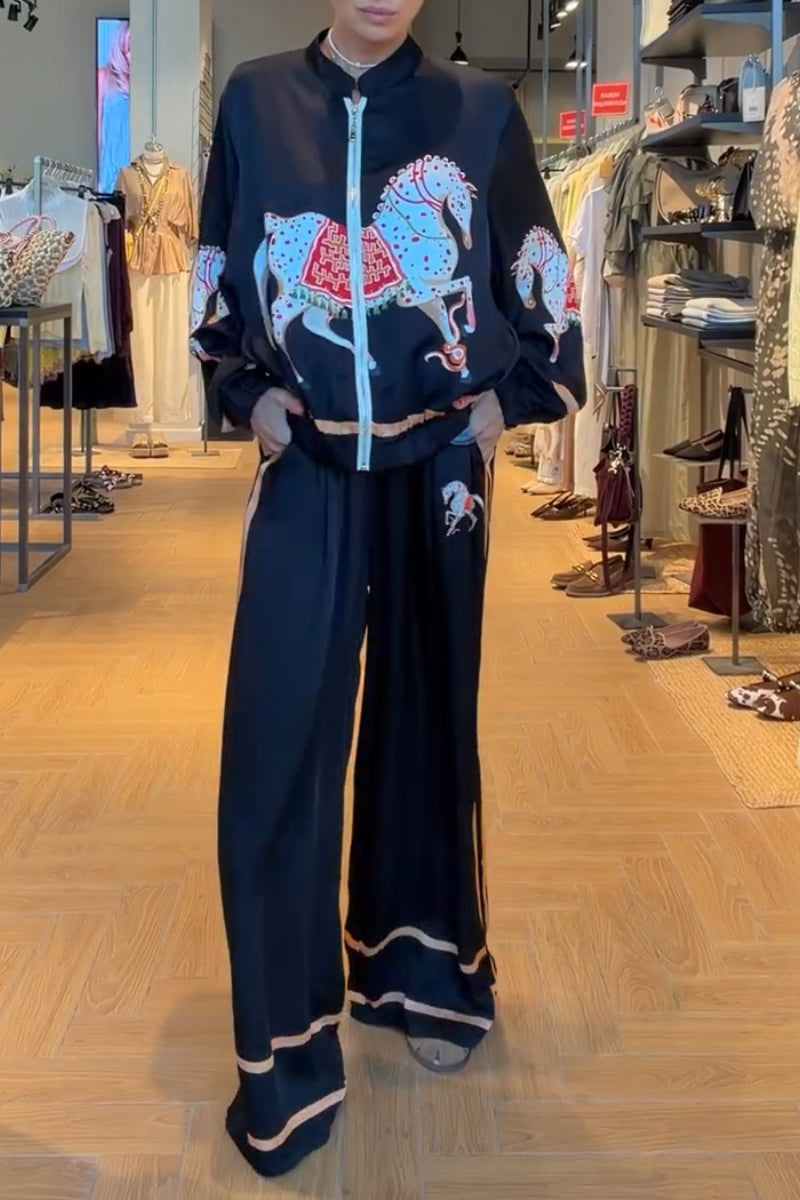 POTENZA - Completo casual nero con stampa pony, giacca e pantaloni ampi
