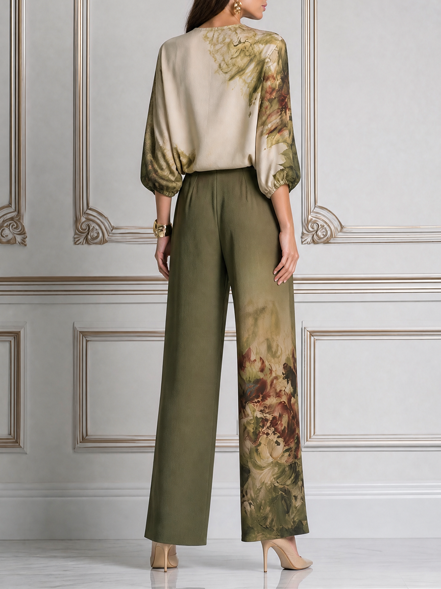 ASSAGO - Completo verde oliva con blouse floreale e pantaloni palazzo