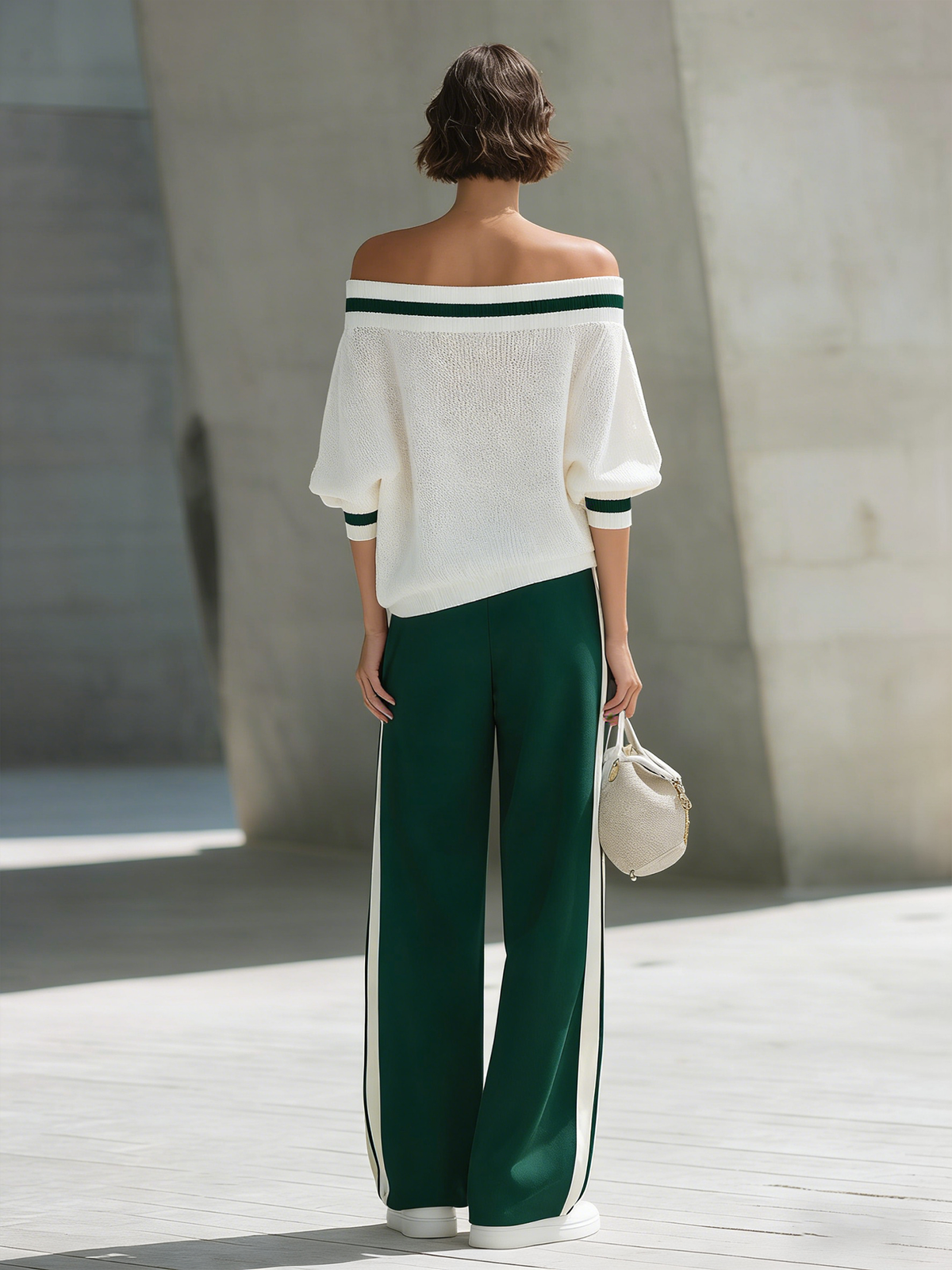 RUSSI - Completo in maglia verde scuro spalle scoperte e palazzo