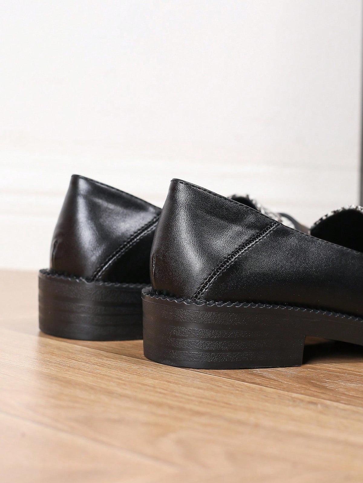 BONDONE - Mocassini chunky neri effetto serpente con fibbia metallica