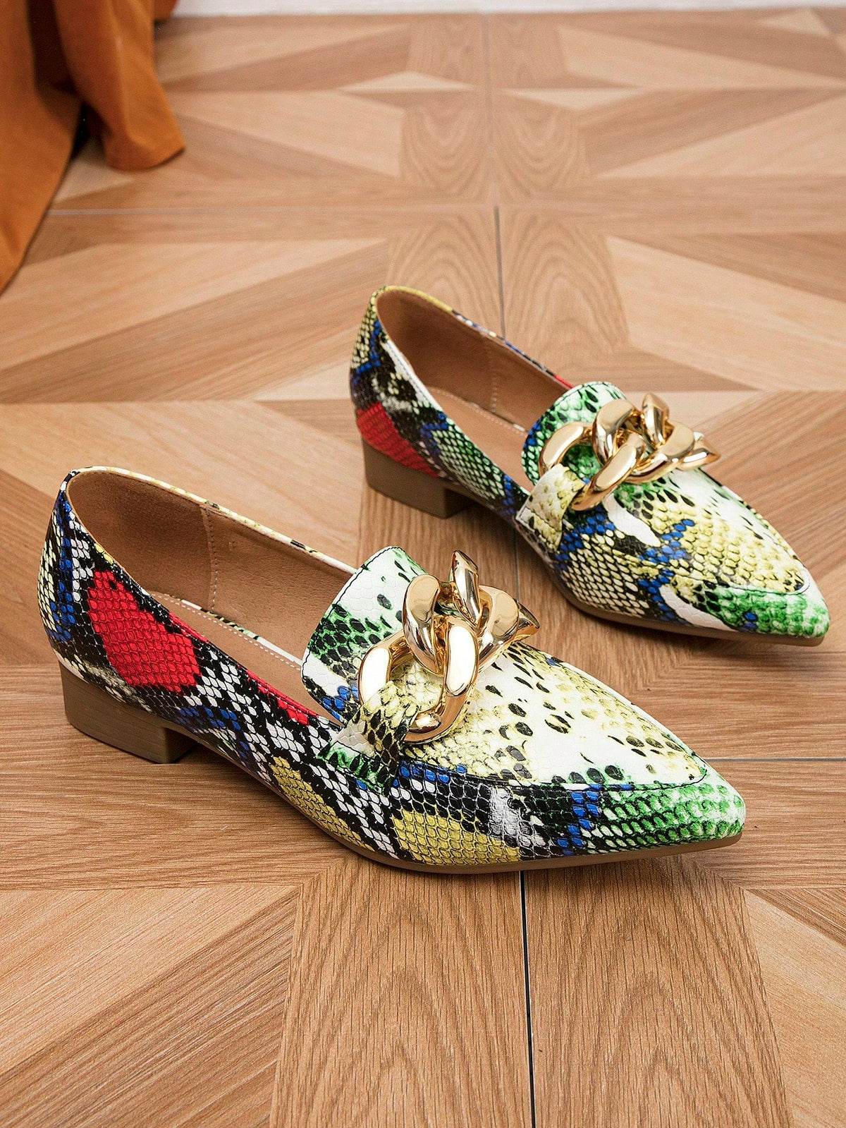 SELLANO - Mocassini colorblock effetto serpente con catena, flat slip-on