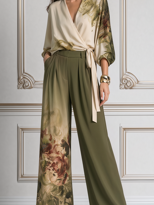 ASSAGO - Completo verde oliva con blouse floreale e pantaloni palazzo