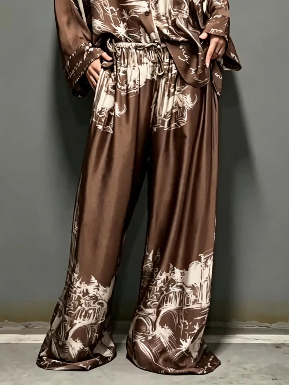 BALESTRATE - Camicia in raso con stampa architettonica