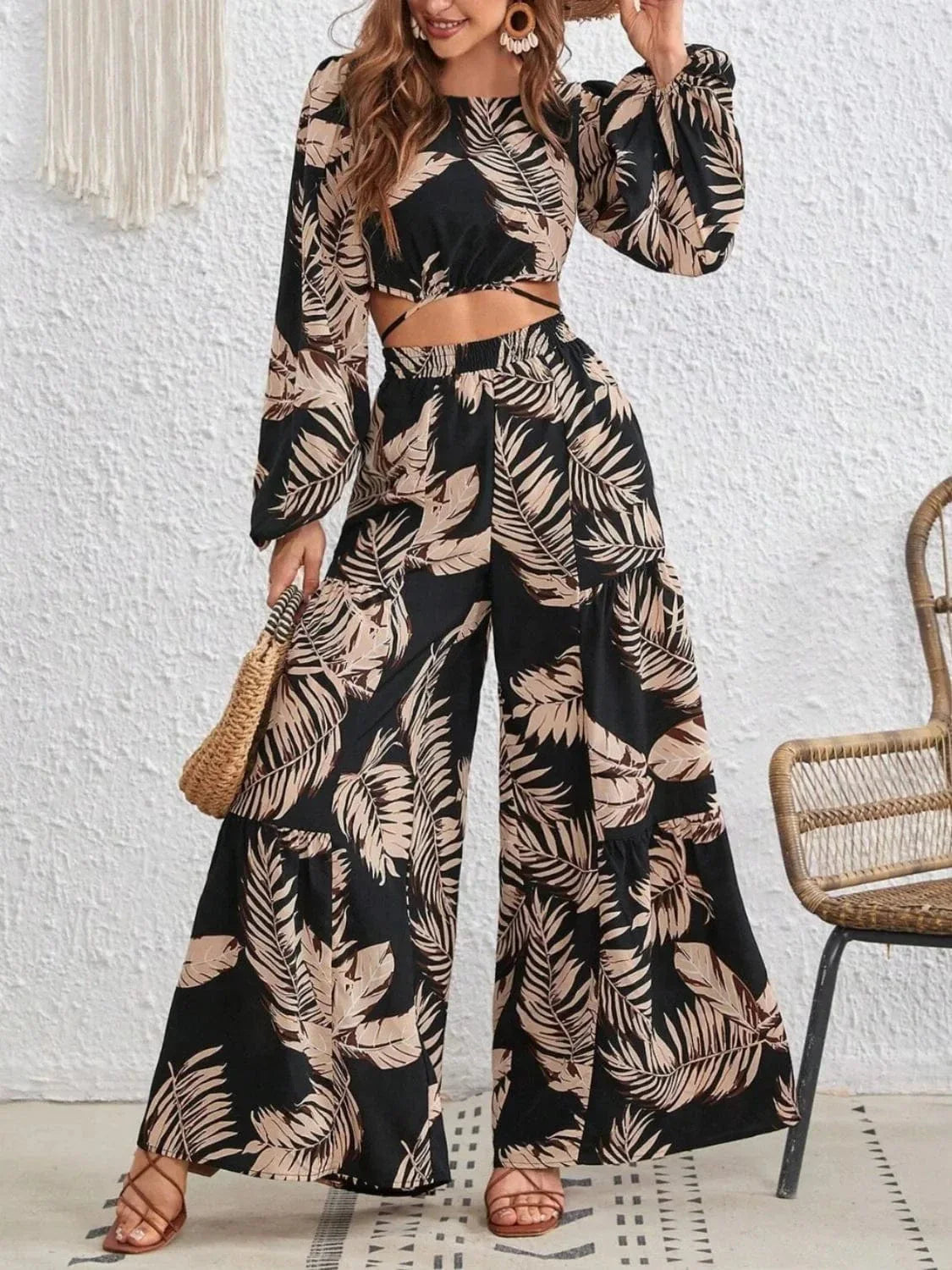 OLDENICO - pezzi con pantaloni floreali nero