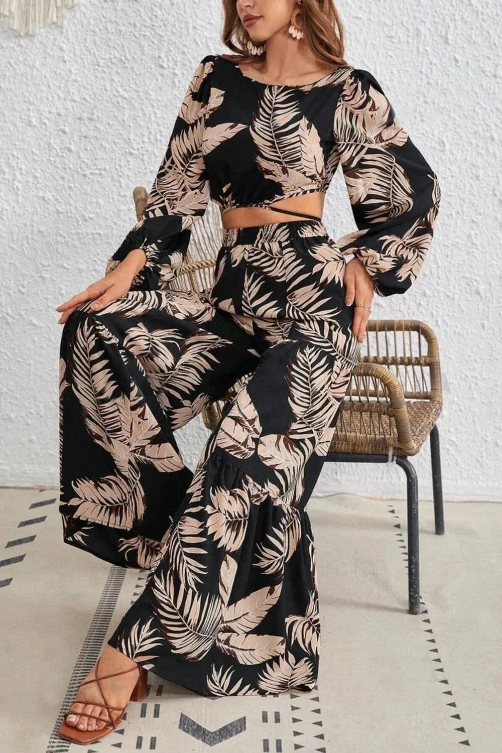 OLDENICO - pezzi con pantaloni floreali nero