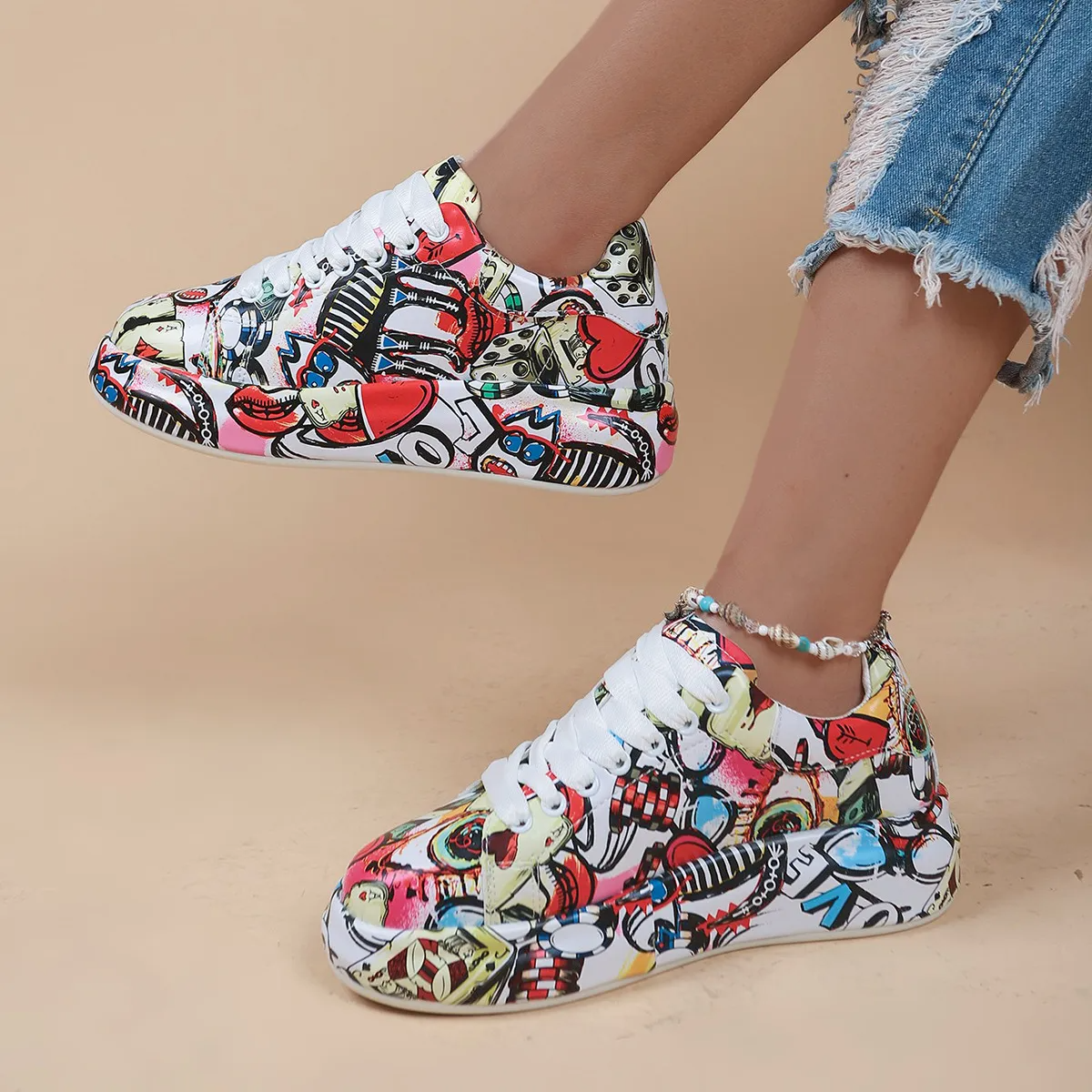 MEOLO - Sneaker da donna con stampa graffiti